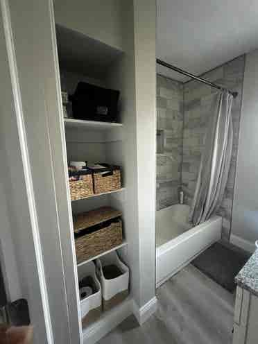 Looking for female roommate