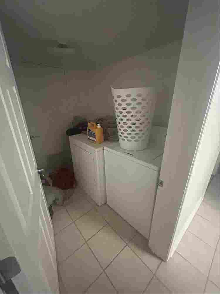 Private Bedroom in 3b
d/2b