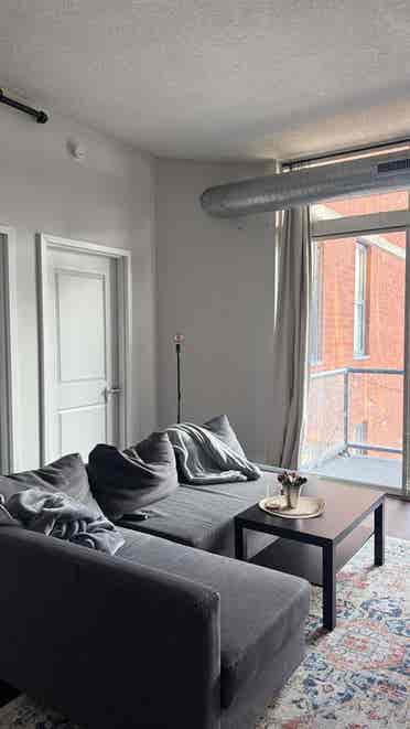 Spacious Two Bed 2 Bath Loft