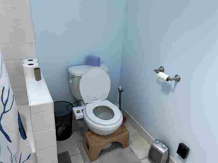 2 rooms in cozy neighborhood