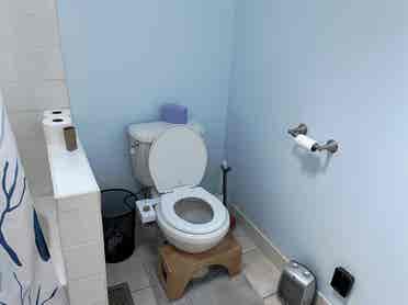 2 rooms in cozy neighborhood