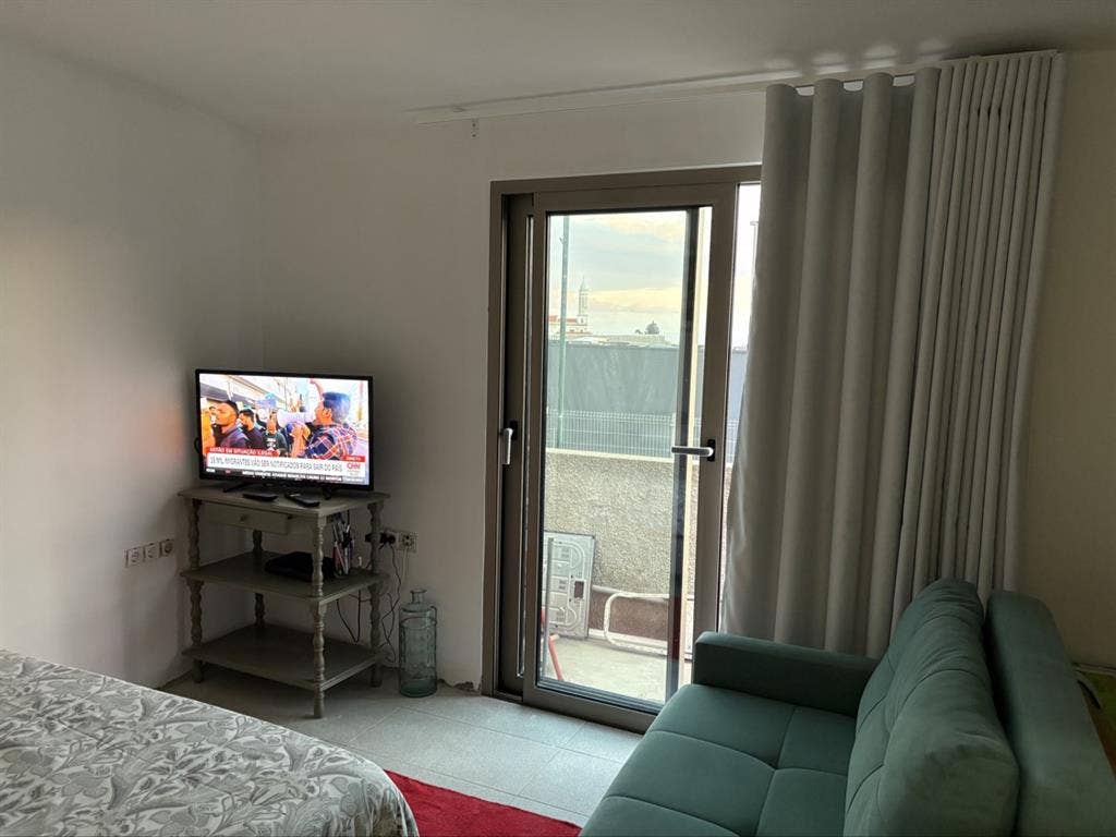 Available for holidays/middle term