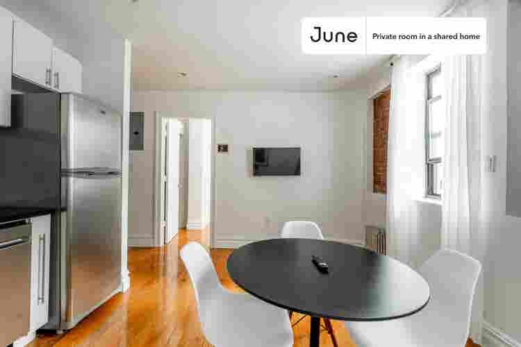 2 BR in New York City