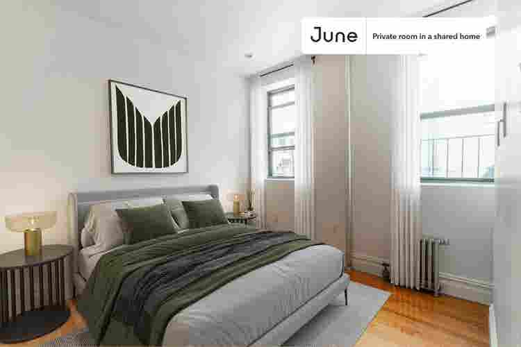 2 BR in New York City