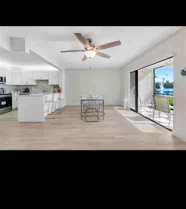 One bedroom and private bathroom.