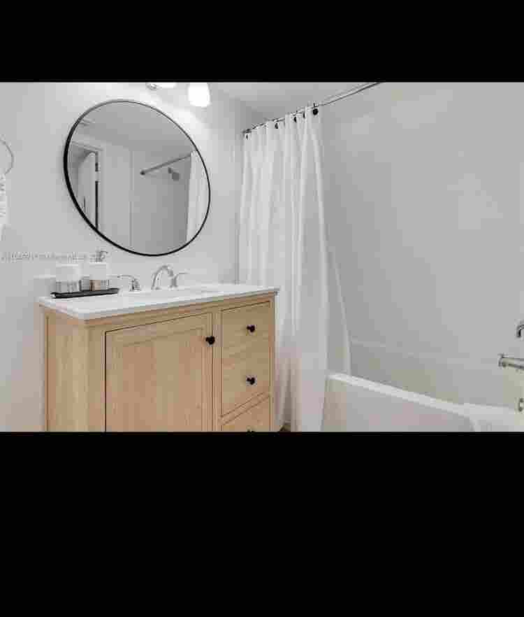 One bedroom and private bathroom.