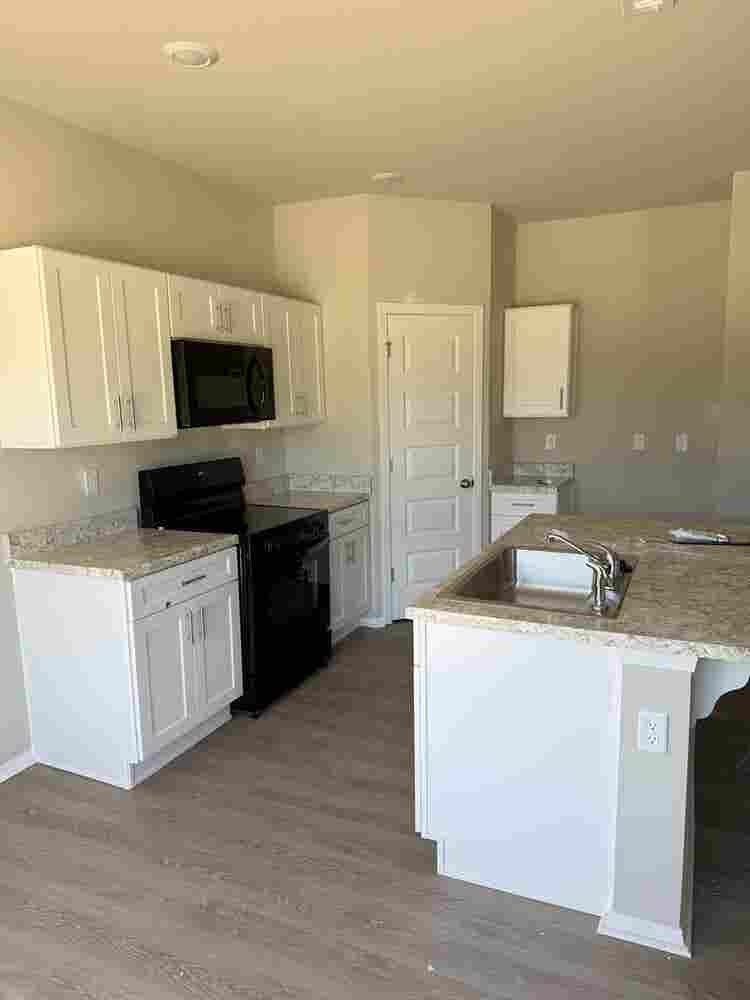 Ready to Move New B Townhouse