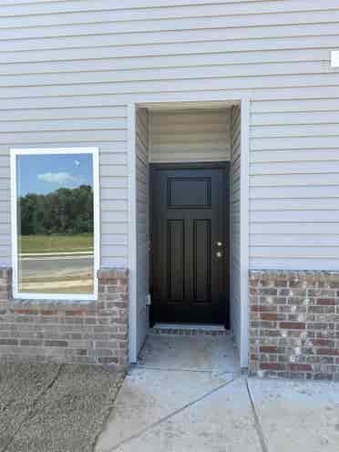 Ready to Move New B Townhouse