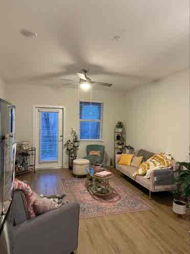 Looking for a room mate