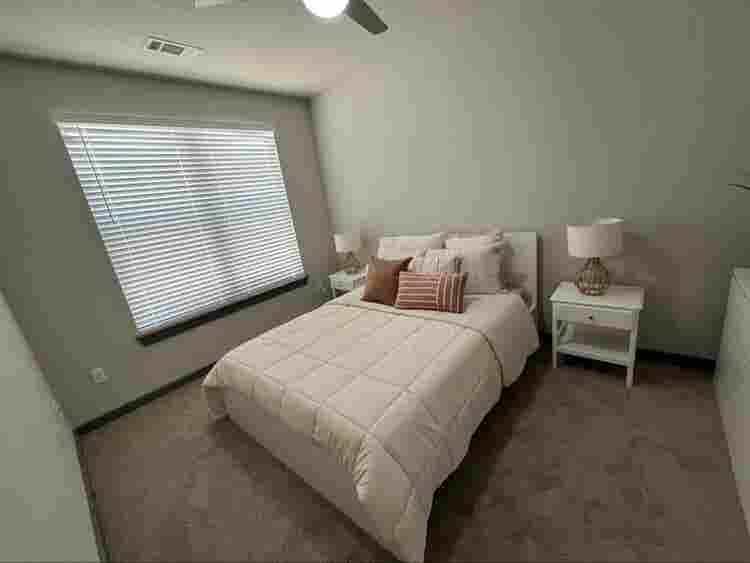 Private room and bathroom for rent