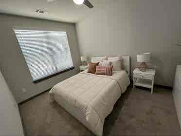 Private room and bathroom for rent
