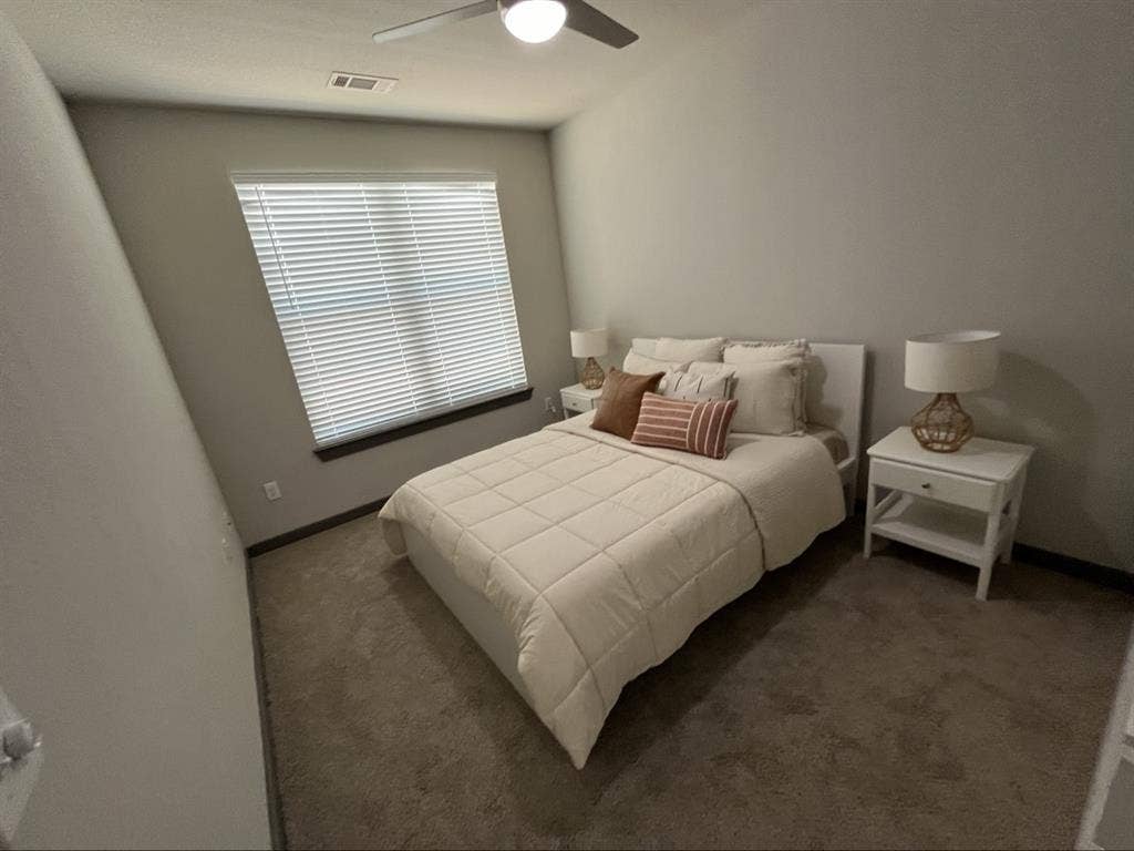 Private room and bathroom for rent