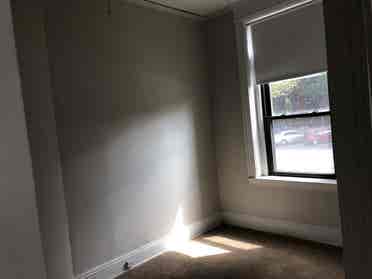 Looking for roommate