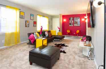 Room For Rent - In buckhead