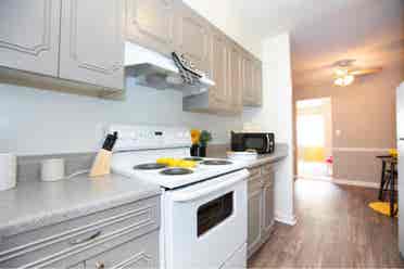 Room For Rent - In buckhead