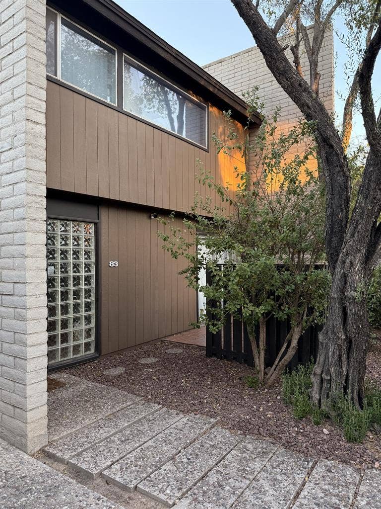 Desert Garden Home - Mid Century