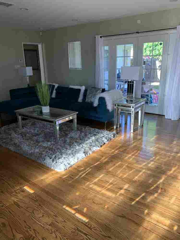 Queen Size 
Beautiful furnished room