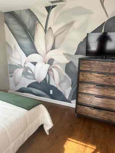 Queen Size 
Beautiful furnished room