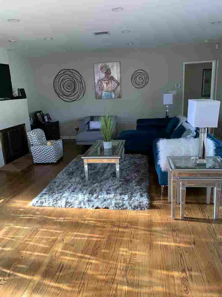 Queen Size 
Beautiful furnished room