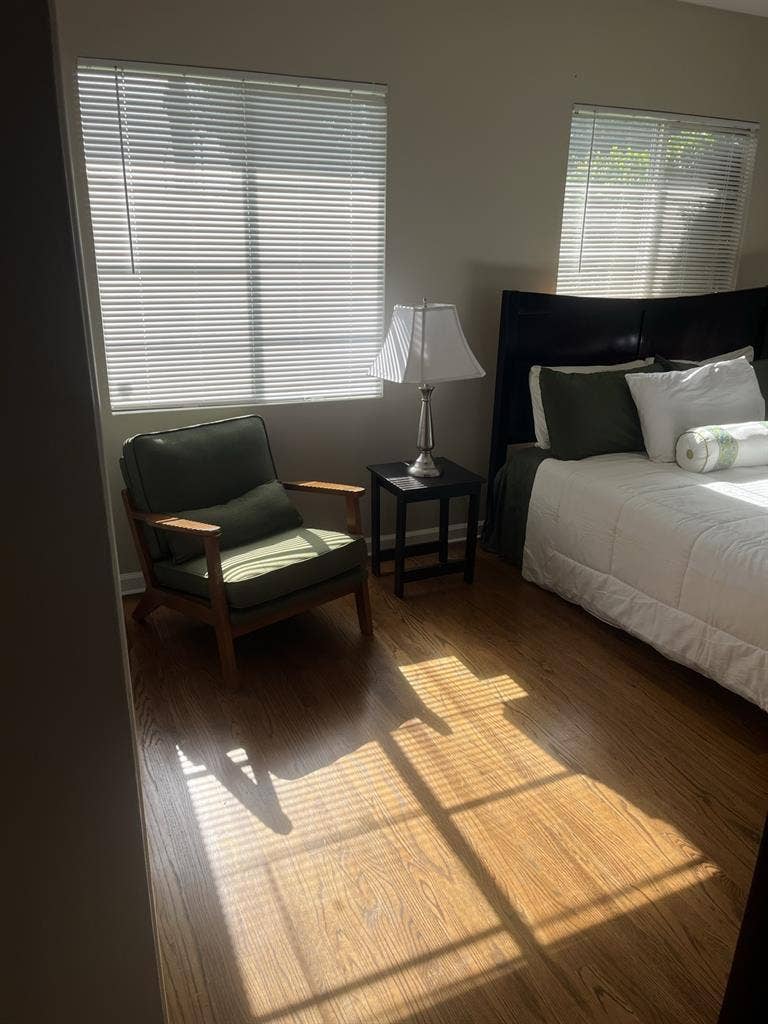Queen Size 
Beautiful furnished room