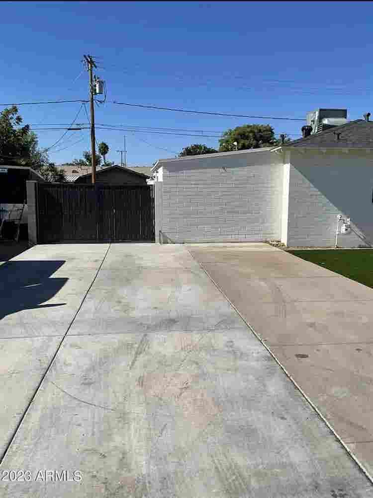 House in Mesa near light rail