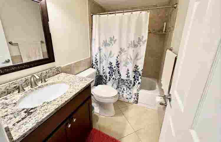 Room for rent in Berkshire Lakes