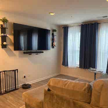 Townhouse semi-gated with security