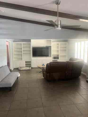 Quiet room for rent