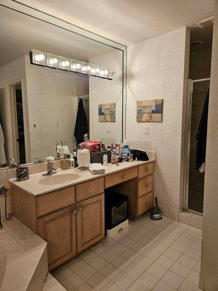 Master Bedroom & Bath in Plantation