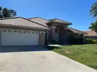 Master Bedroom & Bath in Plantation