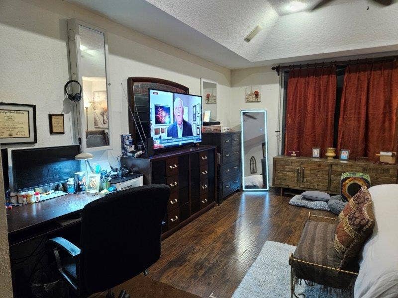 Master Bedroom & Bath in Plantation