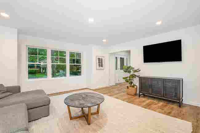 5 BR in Cary