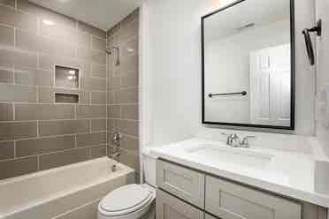 5 BR in Cary