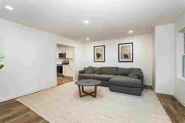 5 BR in Cary