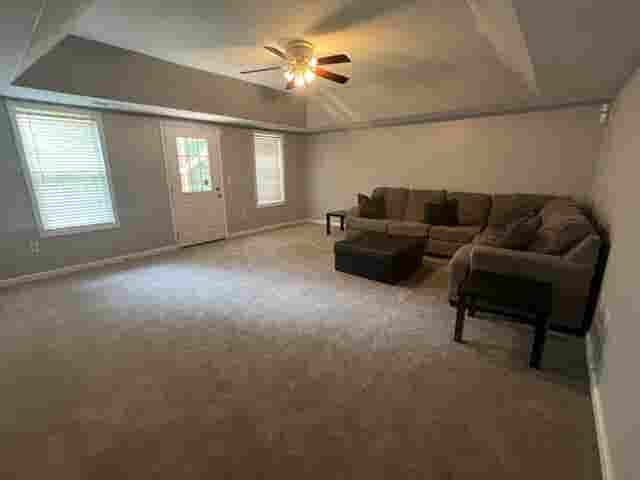 6 BR in Apex