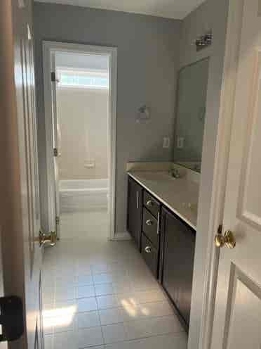 6 BR in Apex