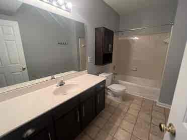 6 BR in Apex