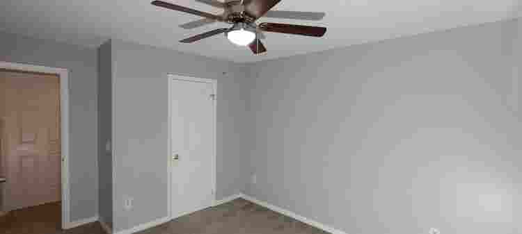 6 BR in Apex