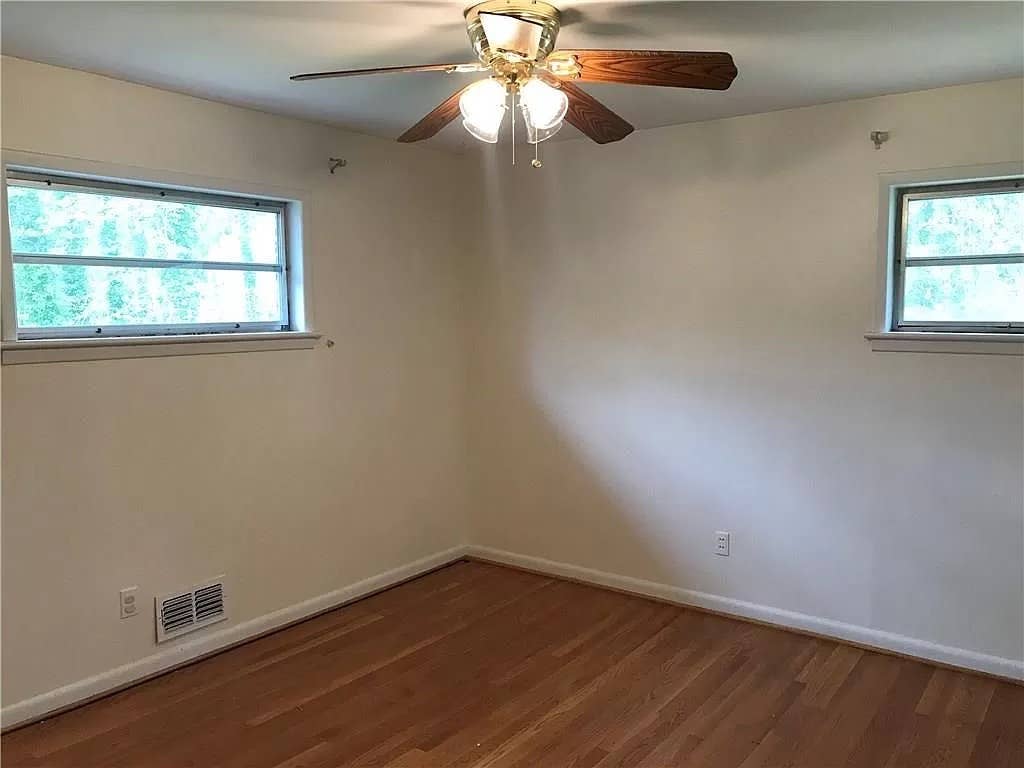 5 BR in Smyrna