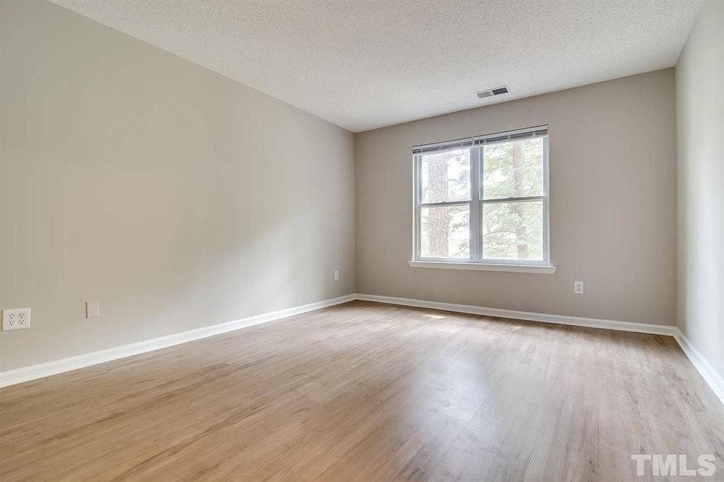 2 BR in Durham