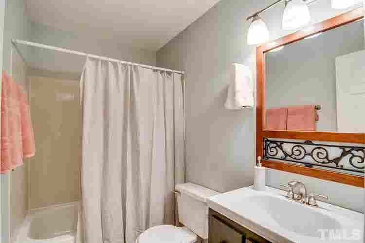 2 BR in Durham