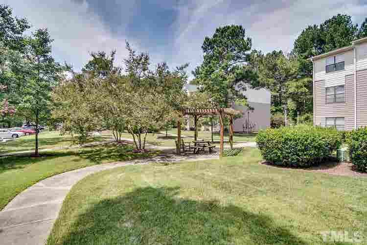 2 BR in Durham