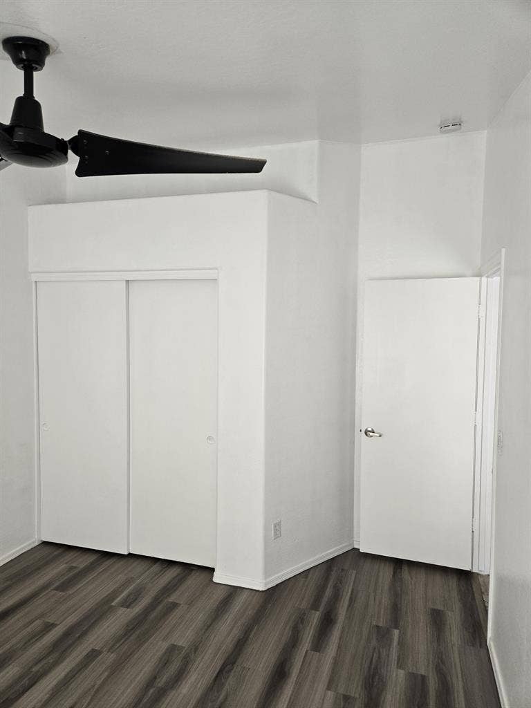 sq ft White Room in PHX