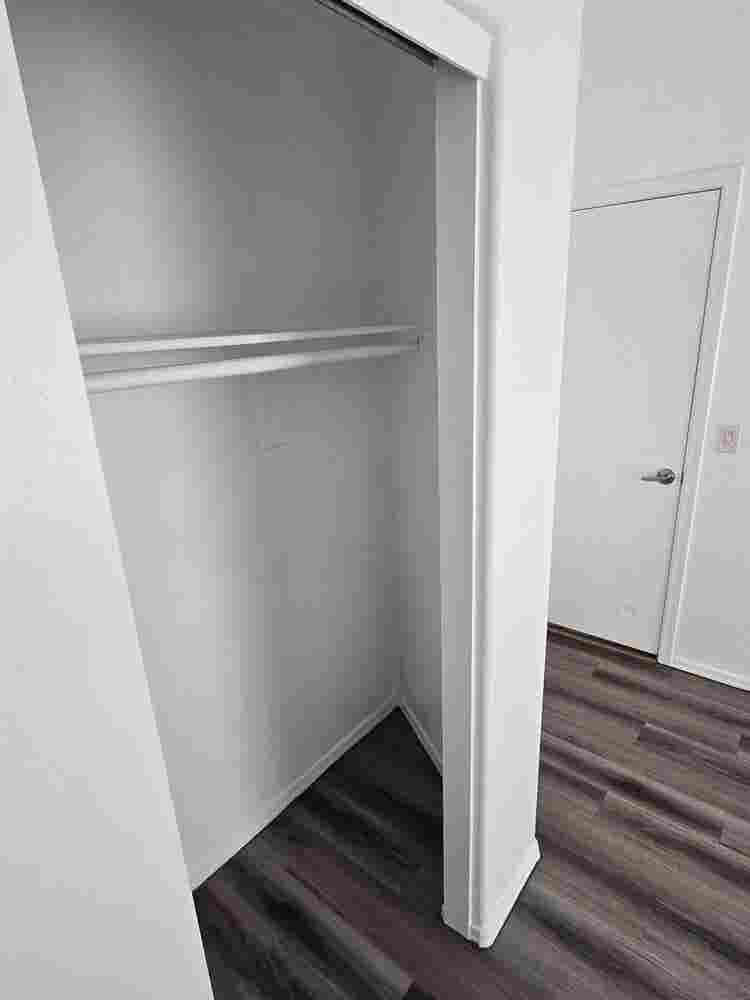sq ft White Room in PHX