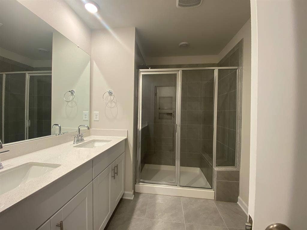 4 BR in Charlotte