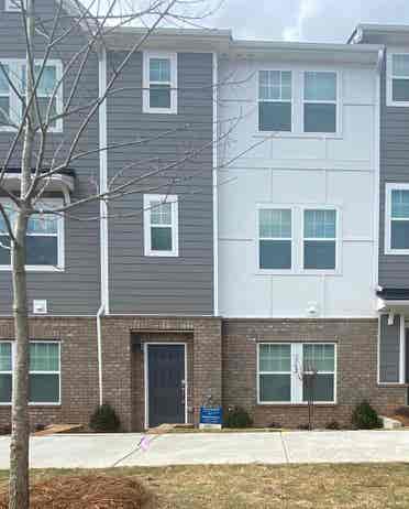 4 BR in Charlotte