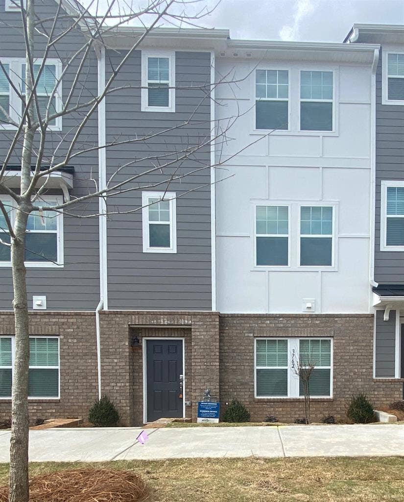 4 BR in Charlotte