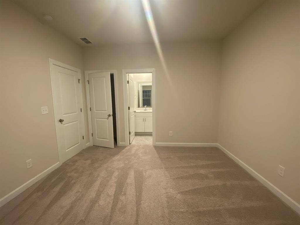 4 BR in Charlotte