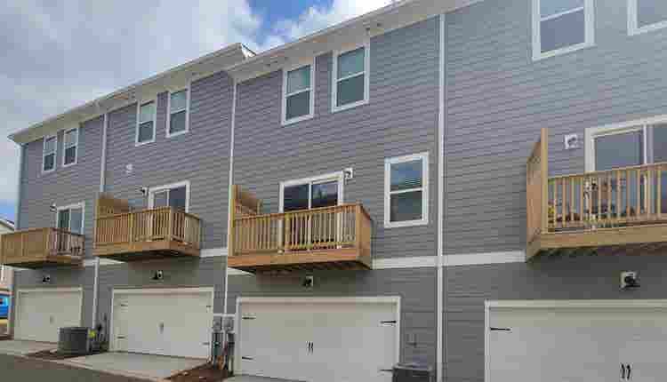 4 BR in Charlotte