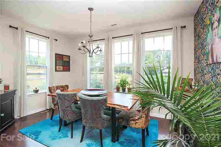 4 BR in Charlotte